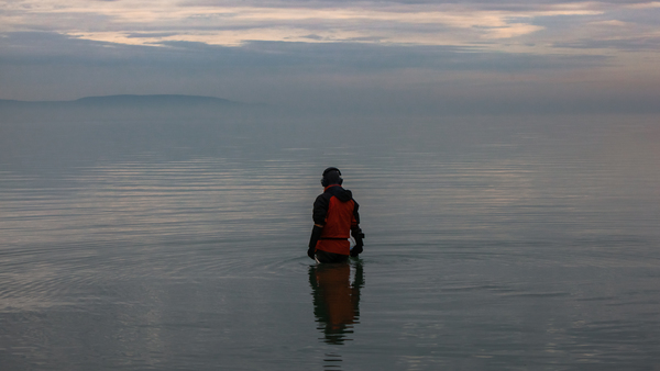 Egyedül a Balatonban decemberben