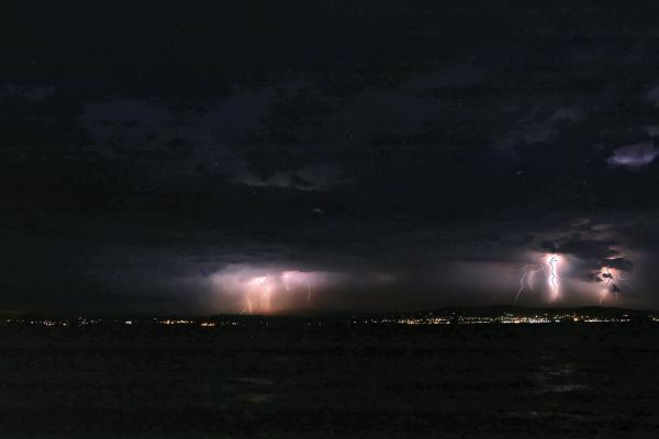 Támadás a túlparton