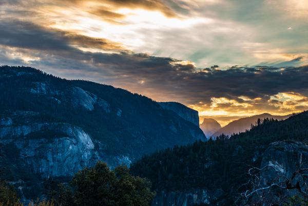 Half Dome view hajnalban