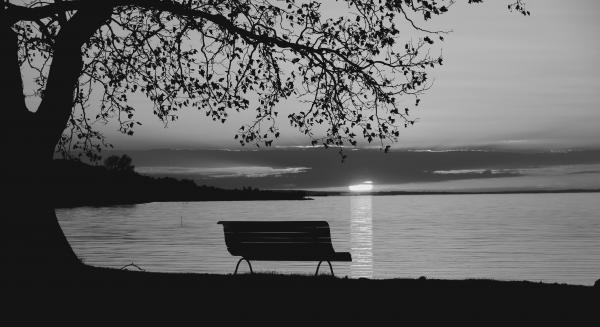 Őszi naplemente a Balatonnál