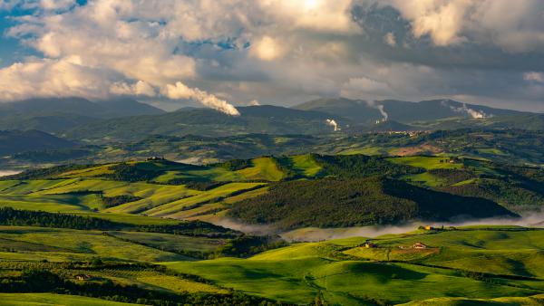 Toscana napkelte