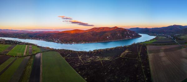 Utolsó sugarak a Dunakanyarban