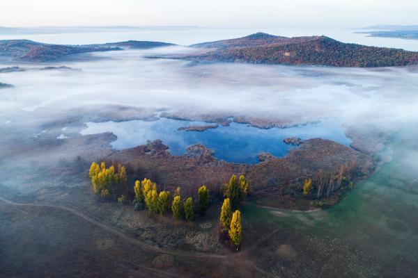 Őszi reggel a Külső-tónál