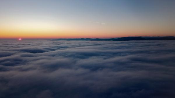 Végtelen ködtenger