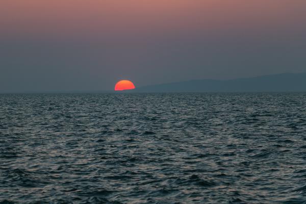 Kora tavaszi naplemente