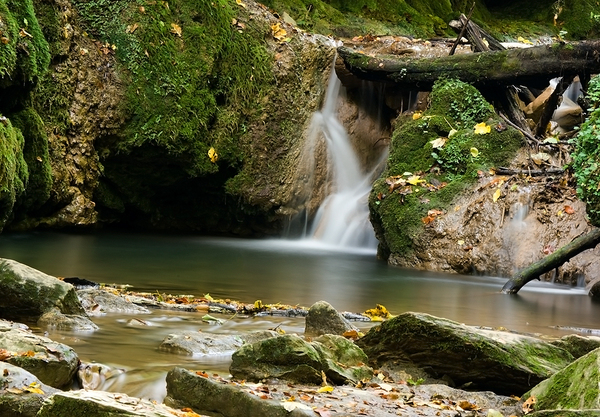 Csepegő szikla