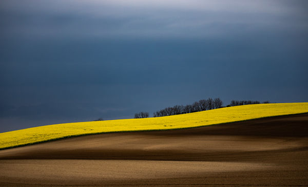 Ég és Föld között