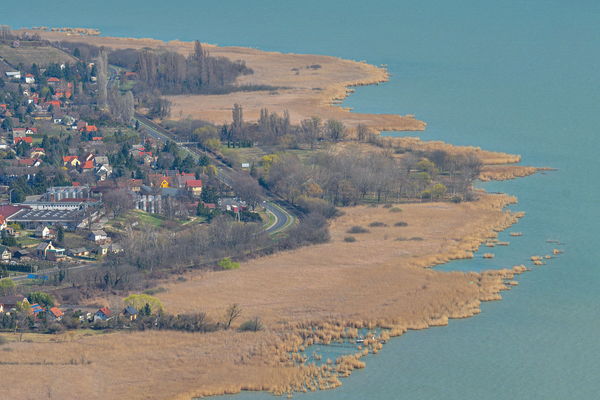 Nádhatársáv