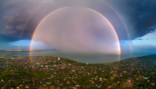 Balatonalmádi kettős szivárvány