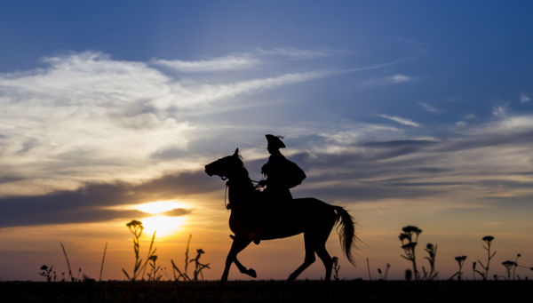 Csikós naplementében