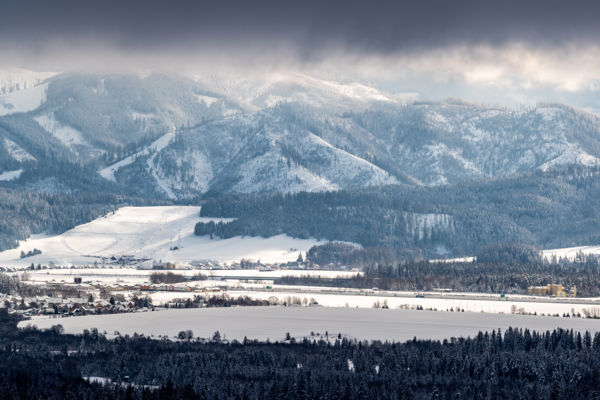 Hegyvidéki rétegek
