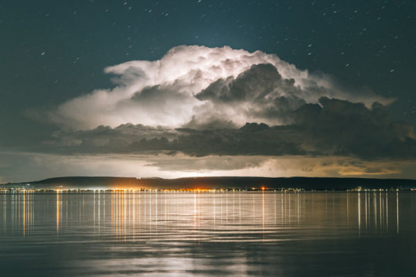 Fények az éjszakában