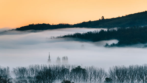 Nemesgulács és a bújócska