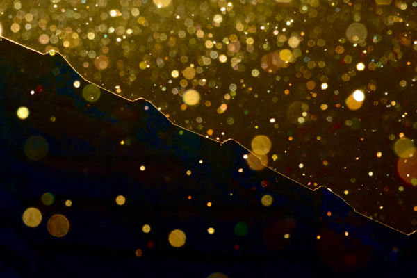 Nyárfaszöszök ellenfényben