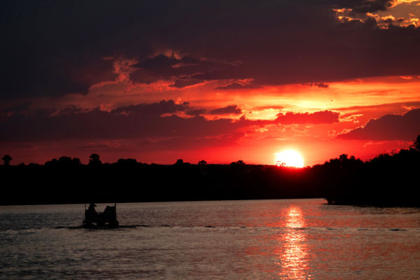 Vérző nap a Zambézi felett