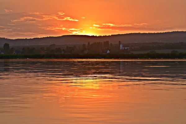Alkonyat a Balatonon